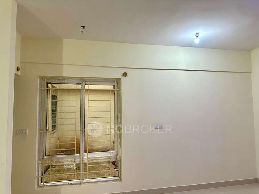 2 BHK Flat In Sk Silver Mist Appartment,  For Sale  In Singasandra