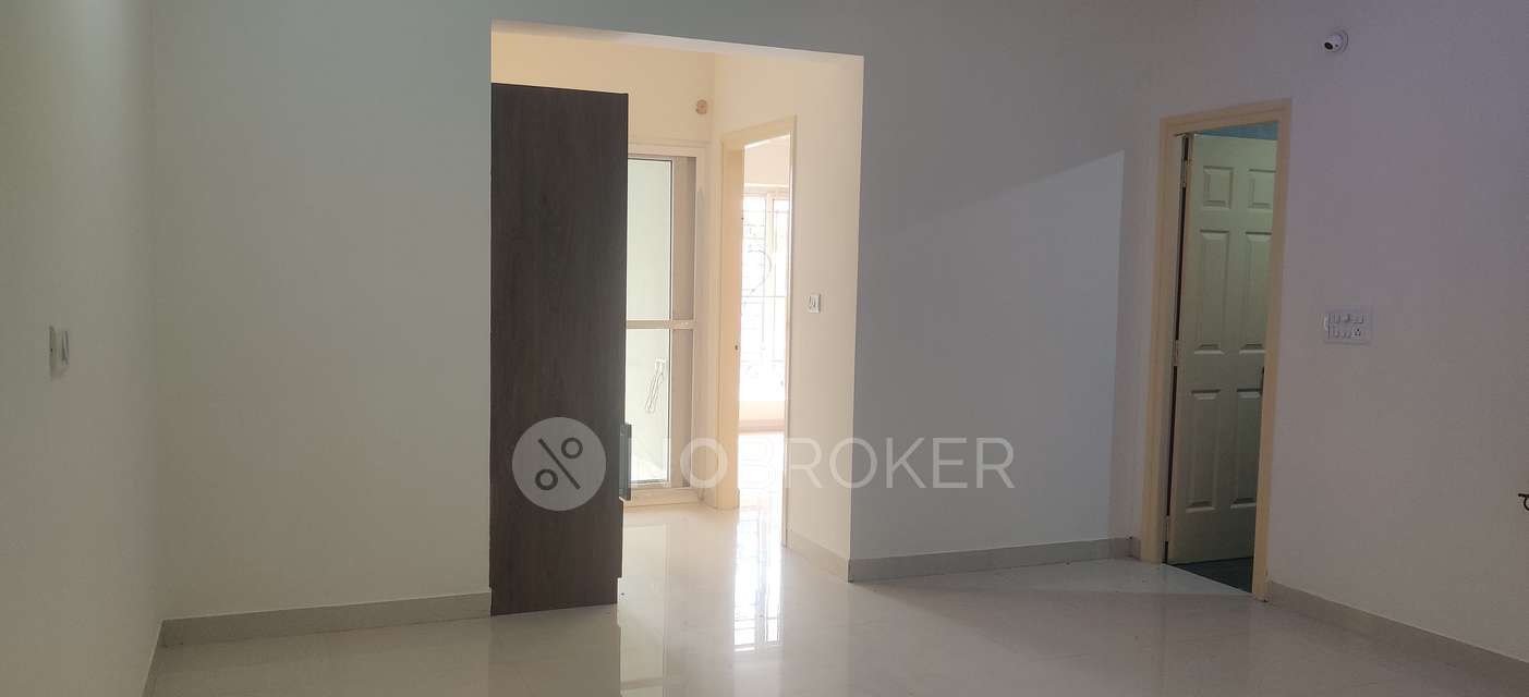 2 BHK Flat In Sk Silver Mist Appartment,  For Sale  In Singasandra