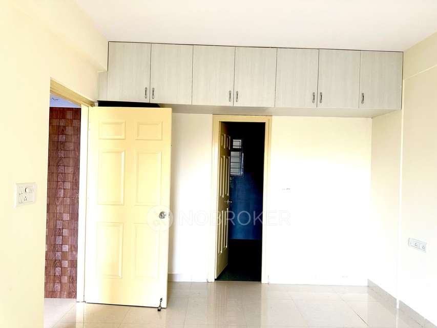 2 BHK Flat In Sk Silver Mist Appartment,  For Sale  In Singasandra