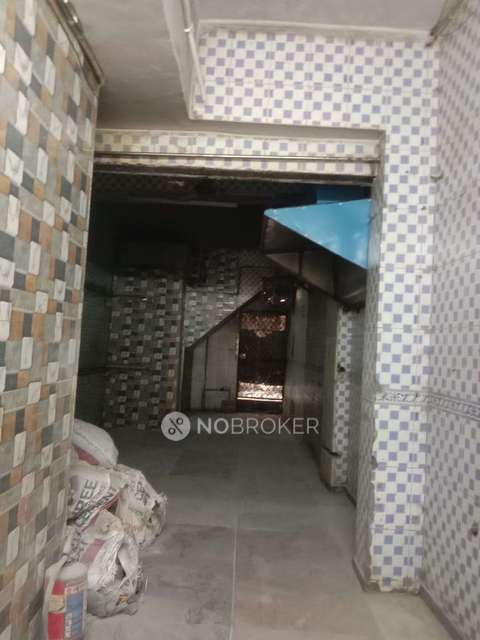 Shop in Jangpura B, Jangpura, Delhi for sale 