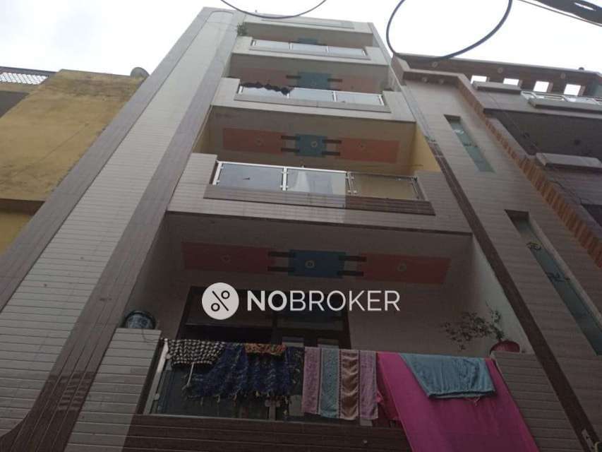 2 BHK Flat In Standalone Building  For Sale  In  Shahdara