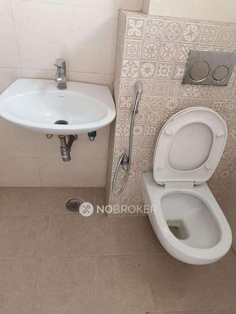 2 BHK Flat In Shri Laxmi For Sale  In Vasundhara