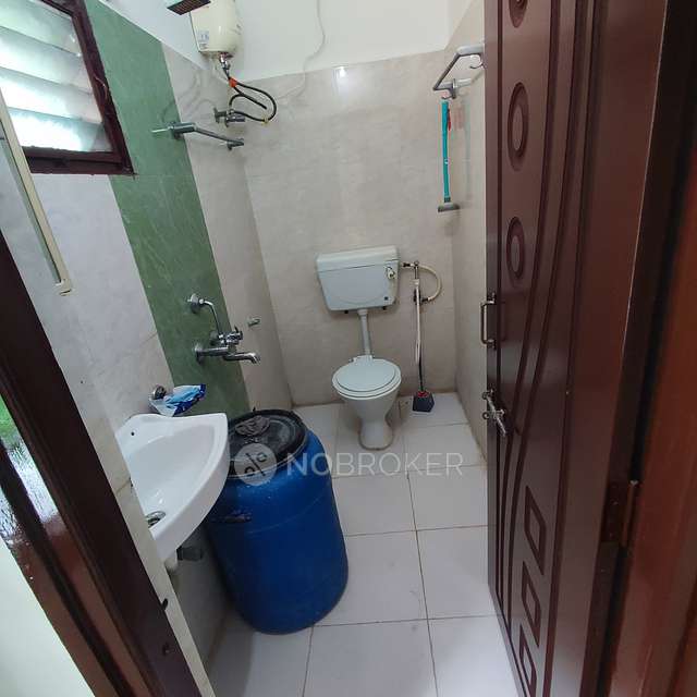 3 BHK Flat In Ravis Kuteer For Sale  In Manikonda