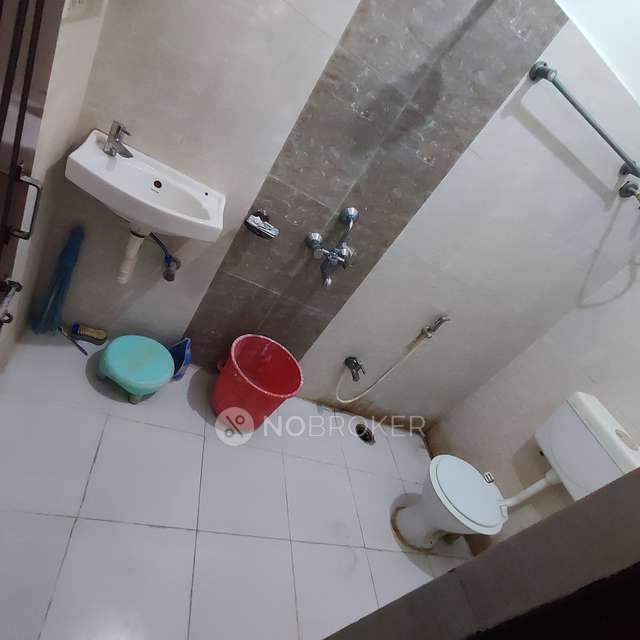 3 BHK Flat In Ravis Kuteer For Sale  In Manikonda