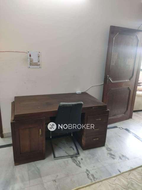 2 BHK Flat In Freedom Fighters Enclave For Sale  In Sainik Farm