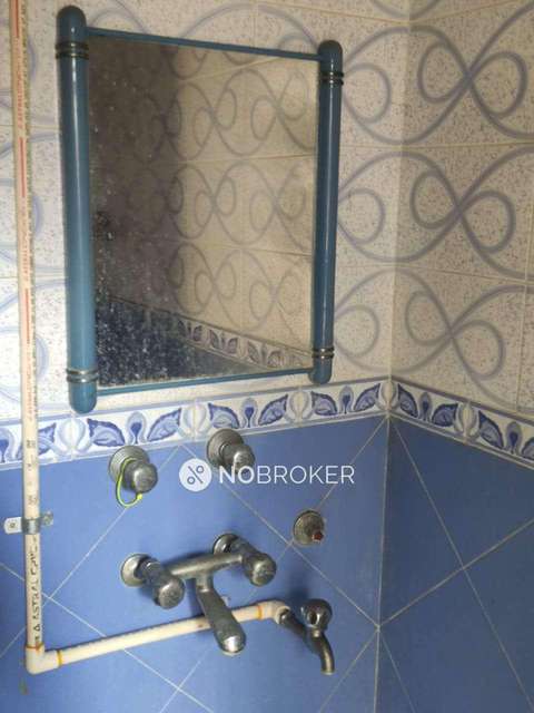 2 BHK Flat In Freedom Fighters Enclave For Sale  In Sainik Farm