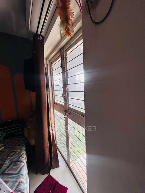 Single Room for Male In 3 BHK  In Home Vardhaman In Tathawade