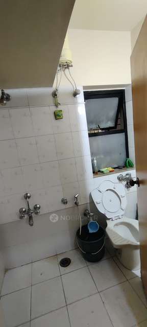 2 BHK Flat In Pinewood Apartment For Sale  In Mulund West