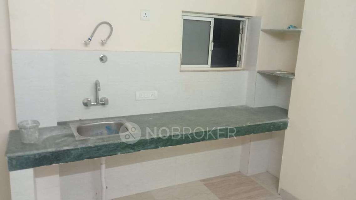 1 RK House for Rent  In Sector 45