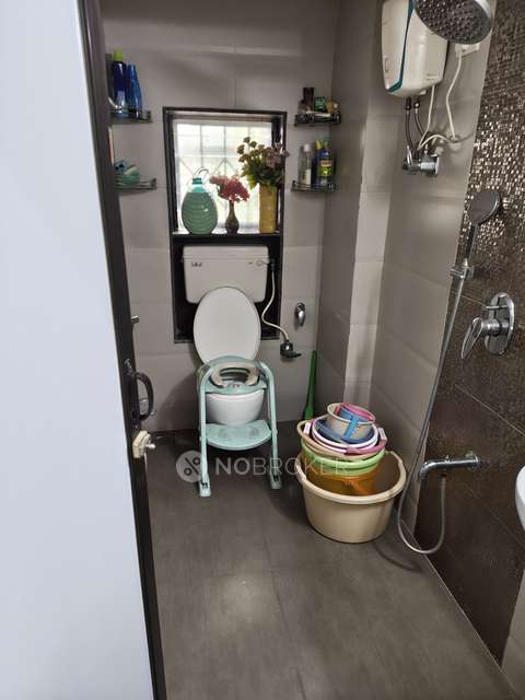 3 BHK Flat In Arihant Darshan Chs For Sale  In Kandivali East