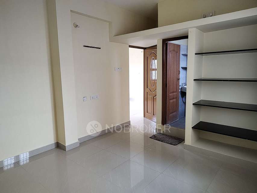 2 BHK Flat In Aishwaryam Apartment  For Sale  In Medavakkam