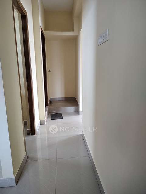 2 BHK Flat In Aishwaryam Apartment  For Sale  In Medavakkam