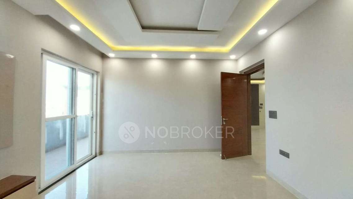 4 BHK Flat In Hbs Housing Colony For Sale  In Sector 28