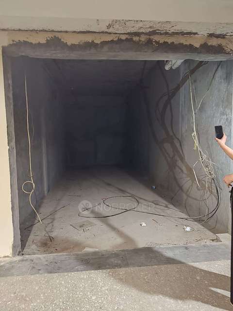 Shop in Sector 31, Greater_noida for sale 