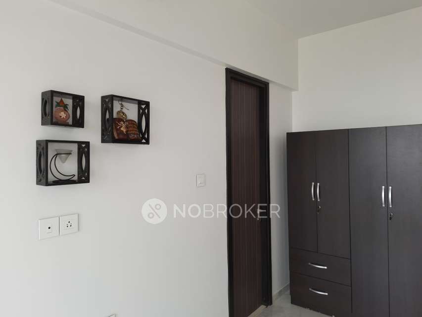 2 BHK Flat In Raheja Exotica Sorento, Madh For Sale  In Raheja Exotica