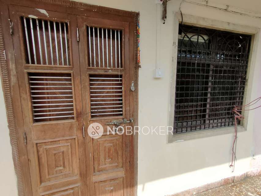 1 RK Flat In Thakur Bhuvan For Sale  In Koldongri