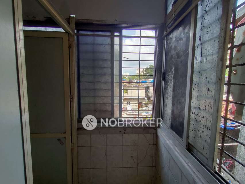 1 RK Flat In Thakur Bhuvan For Sale  In Koldongri