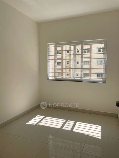 2 BHK Flat In Provident Park Square For Sale  In Vakil Garden City,