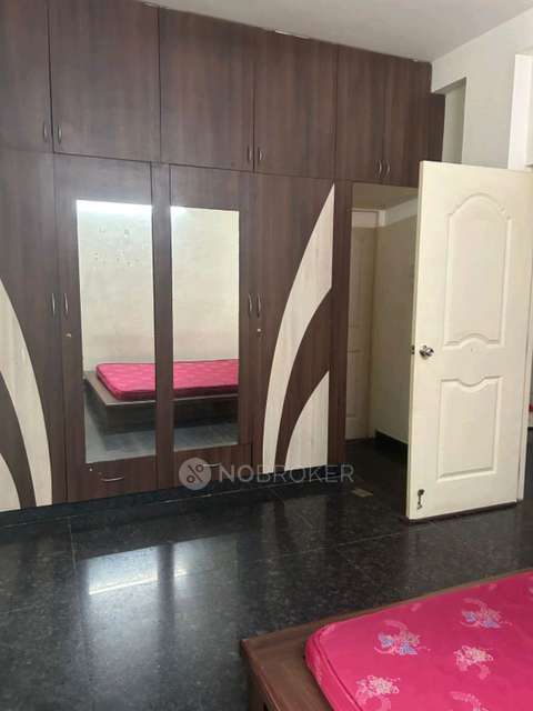 Single Room for Female In 3 BHK  In Pallikaranai
