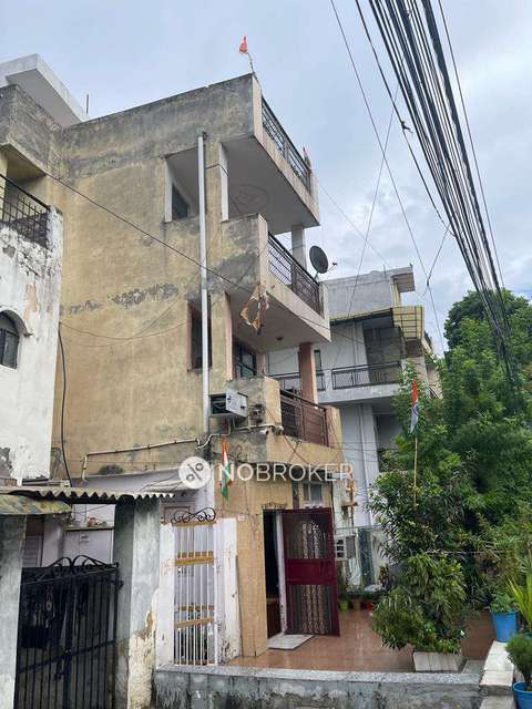 1 BHK House for Rent  In Shakti Nagar Extension, Ashok Vihar