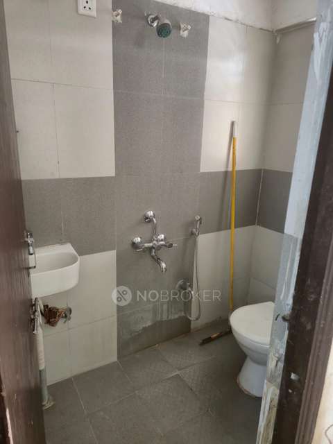 1 BHK Flat In Sara Kasturi Building, Chakan for Rent In Chakan