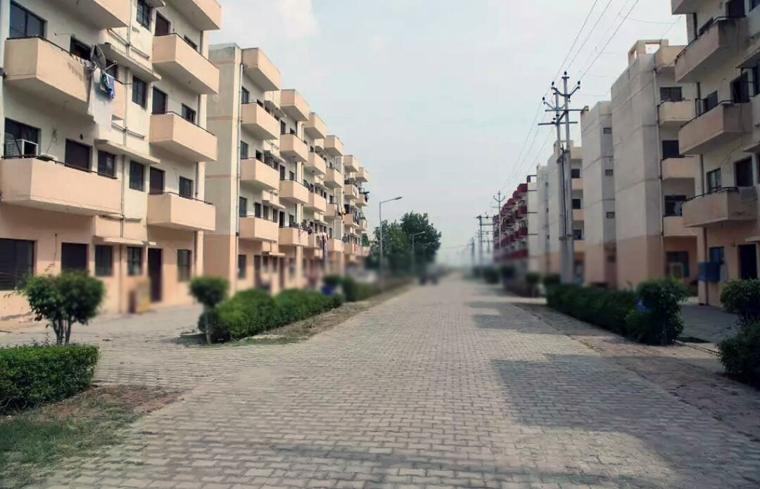 Land Craft Dinesh Nagar