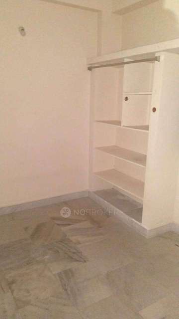 1 BHK Flat for Rent  In Begumpet