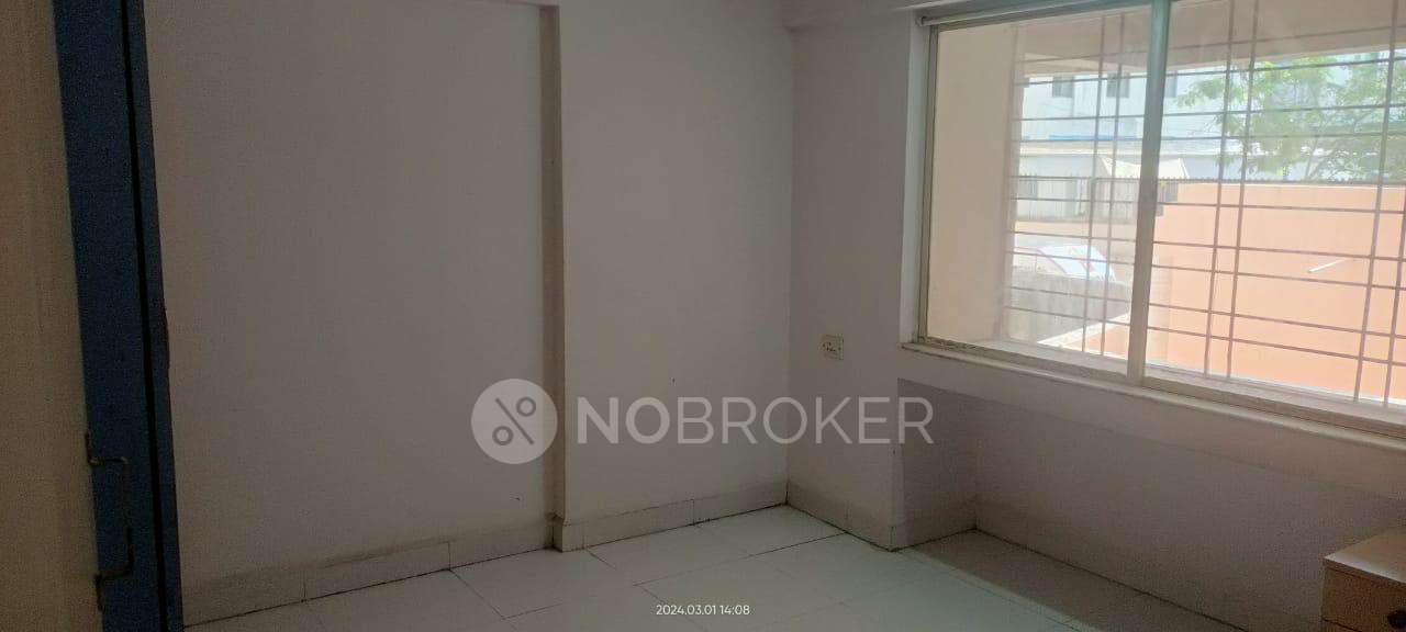 2 BHK Flat In Laxmi Narayan Tower For Sale  In Narayan Peth