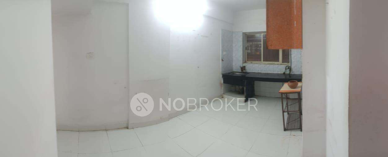 2 BHK Flat In Laxmi Narayan Tower For Sale  In Narayan Peth