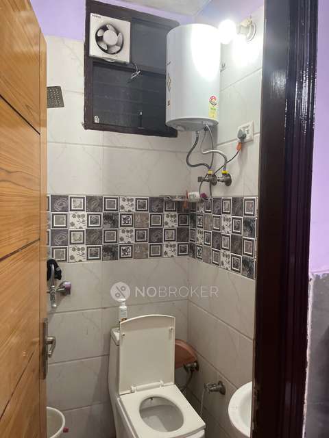 2 BHK Flat In Krishna Kunj For Sale  In Vasundhara