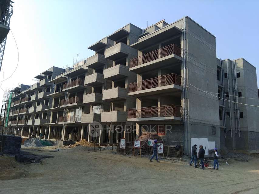 2 BHK Flat In Signature Global Grand Iva For Sale  In Sector 103