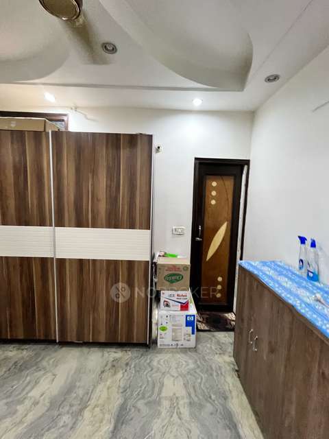 4 BHK Flat For Sale  In Krishna Nagar