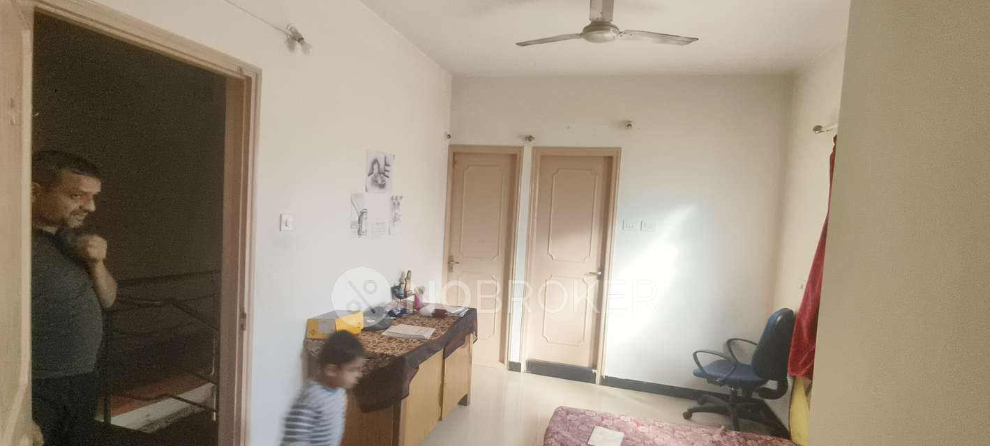 3 BHK Flat In Festive Park For Sale  In Gokula Extension