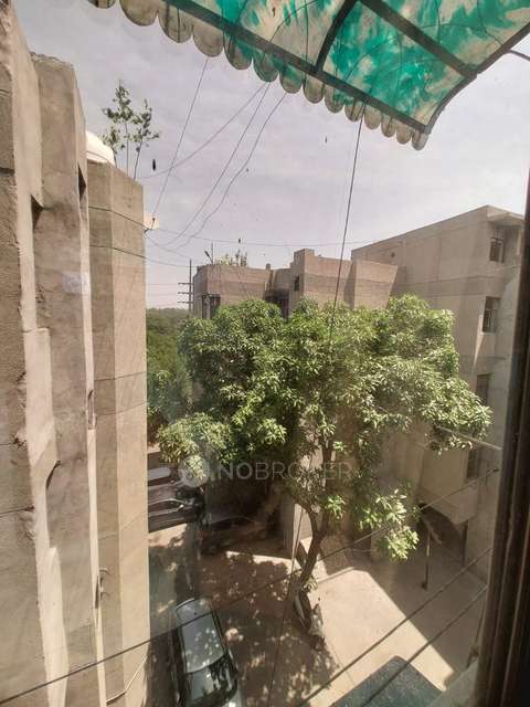 2 BHK Flat In Antriksha Apartment For Sale  In Vikaspuri