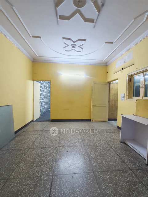 Godown/Warehouse in Tilak Nagar, Delhi for Rent 