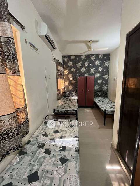 PG for Boys in Shollinganallur