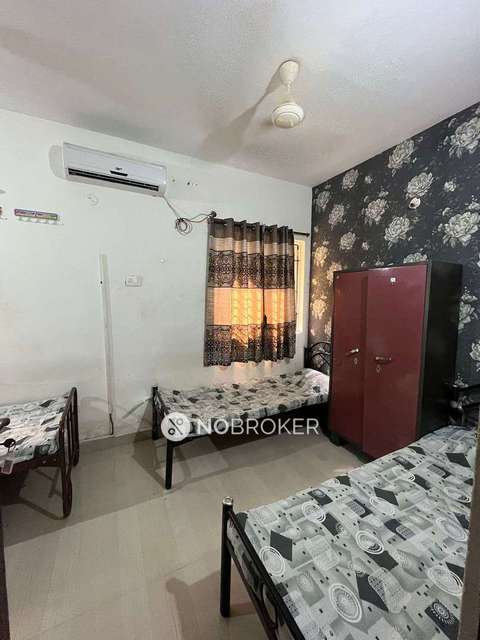 PG for Boys in Shollinganallur