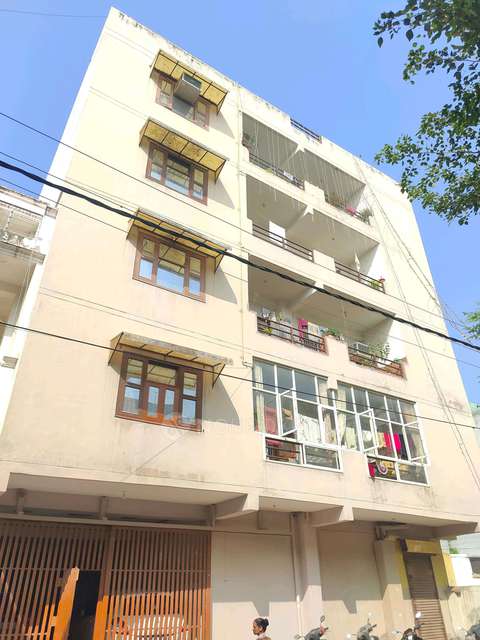 3 BHK Flat In Krishna Apartment For Sale  In Raj Nagar