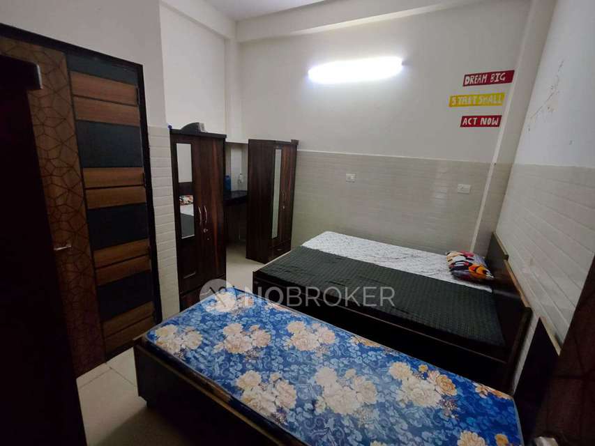 PG for Boys in Sector 15