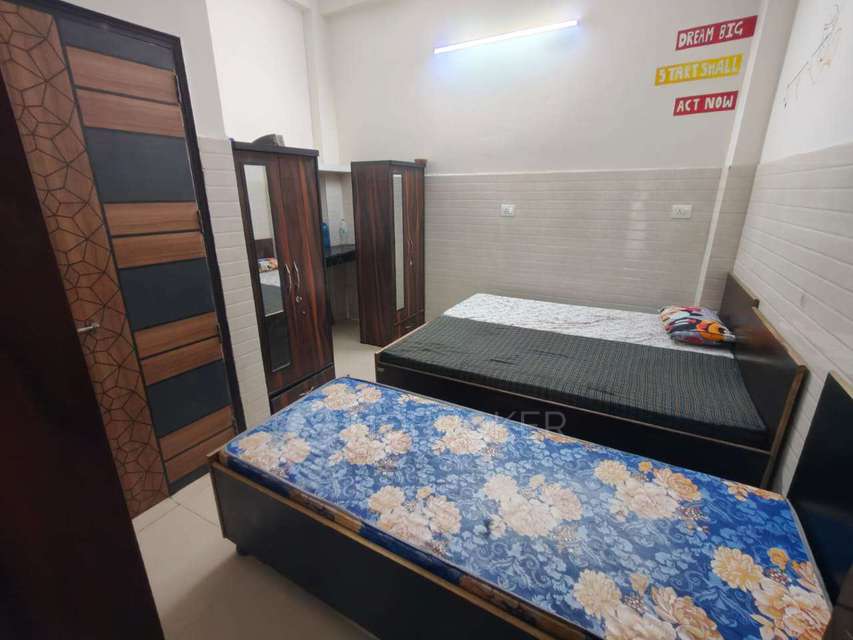 PG for Boys in Sector 15