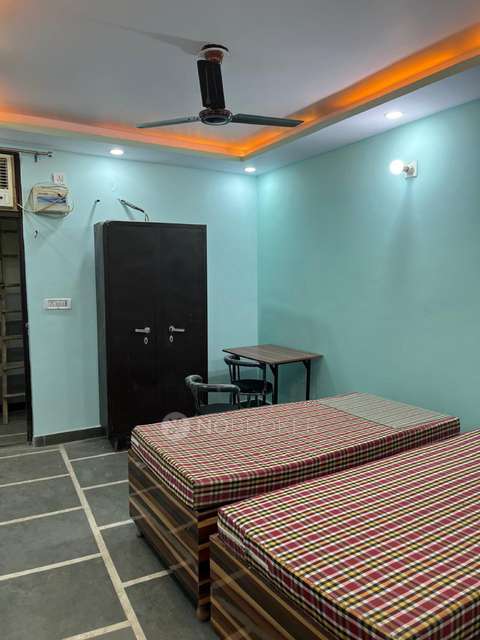 PG for Girls in Janakpuri