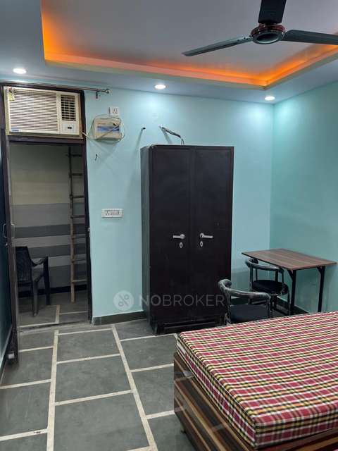 PG for Girls in Janakpuri