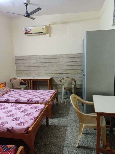 PG for Boys in Nirman Vihar