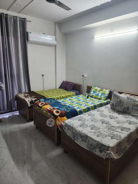 PG for Boys in Sector 38