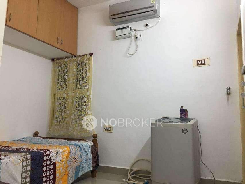 2 BHK Flat In Emerald Flats For Sale  In  Kodambakkam