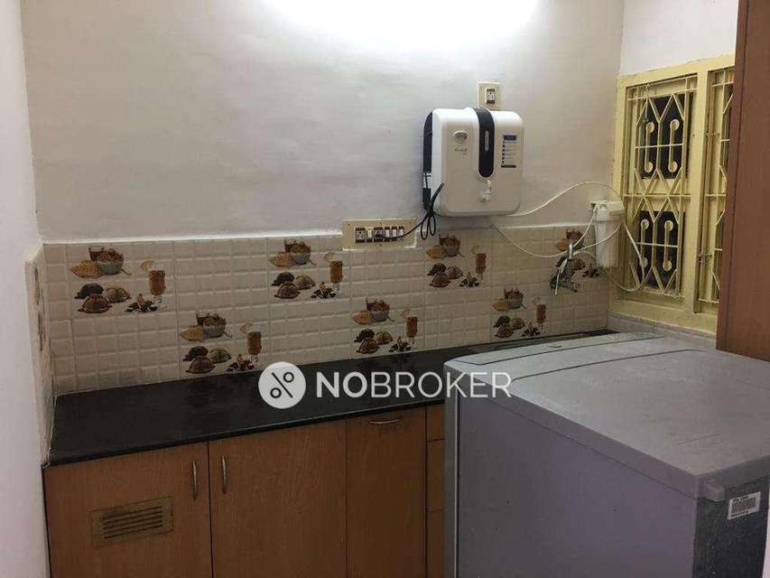 2 BHK Flat In Emerald Flats For Sale  In  Kodambakkam