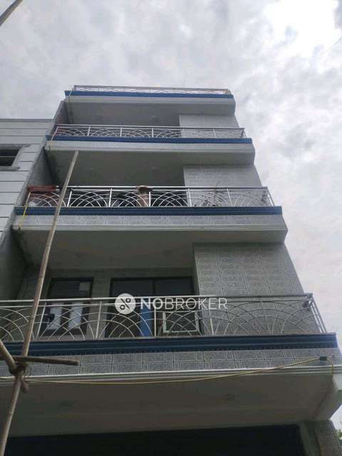 1 BHK Flat In Standalone Building  for Rent  In Chhatarpur