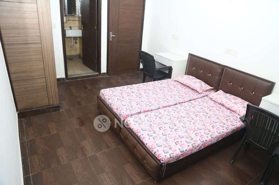 PG for Anyone in East Of Kailash