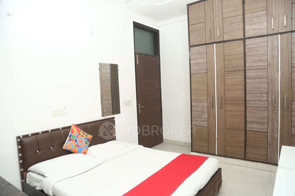 PG for Anyone in East Of Kailash