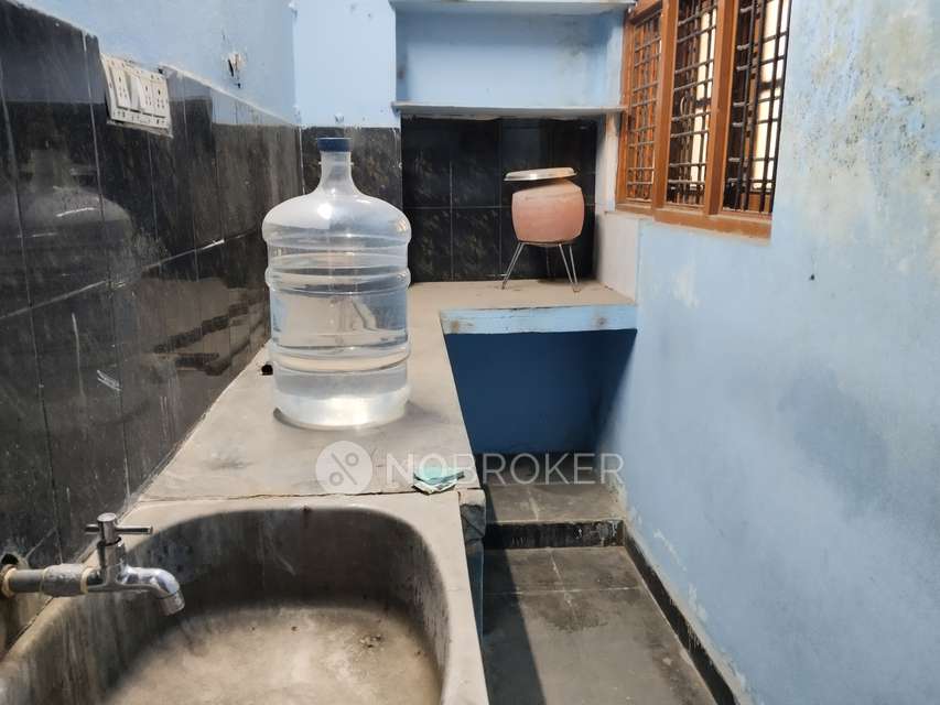1 BHK Flat For Sale  In Nallakunta